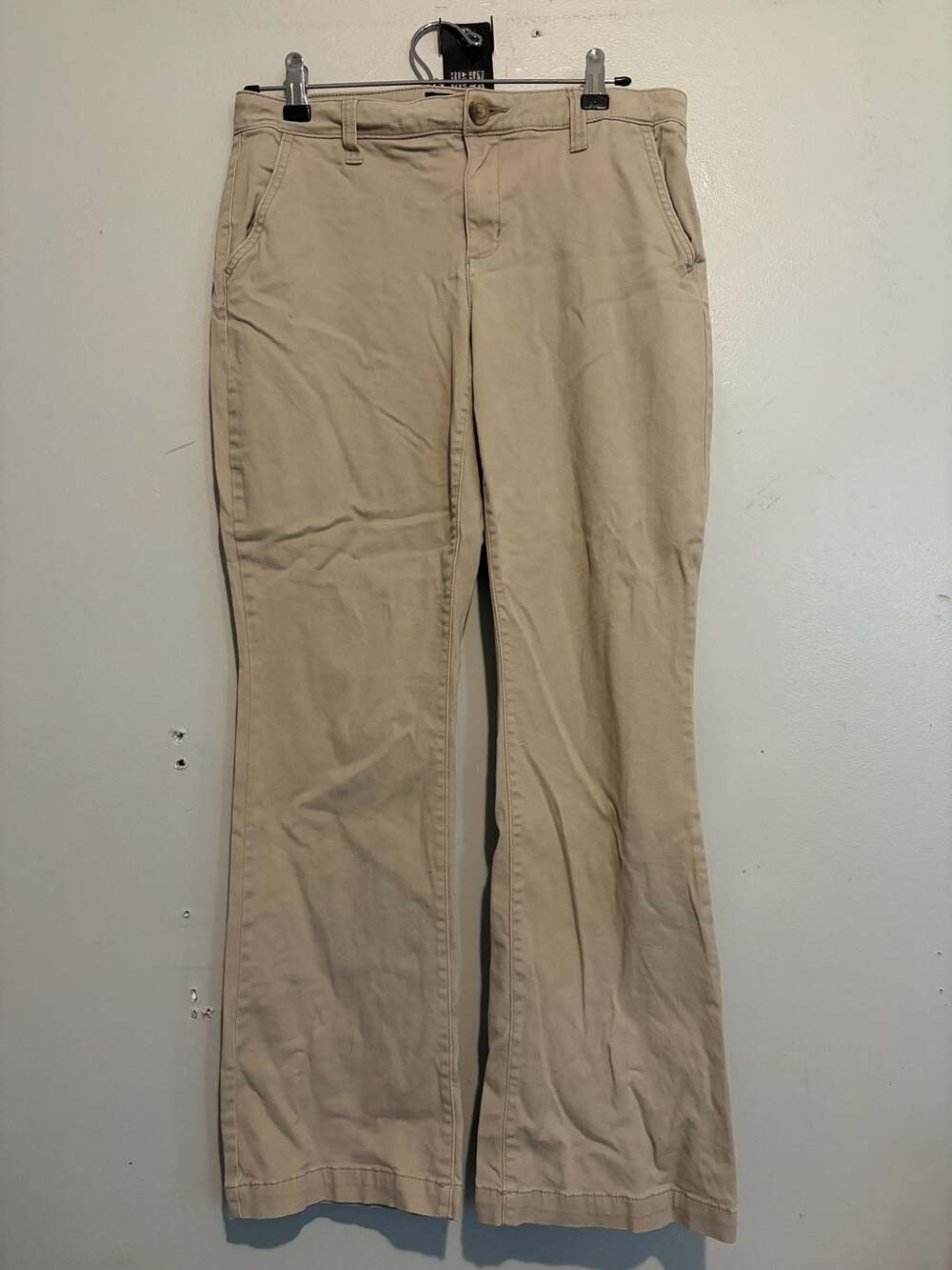 Aeropostale Womens Khaki Chino Pants Tan Classic Fit Uniform